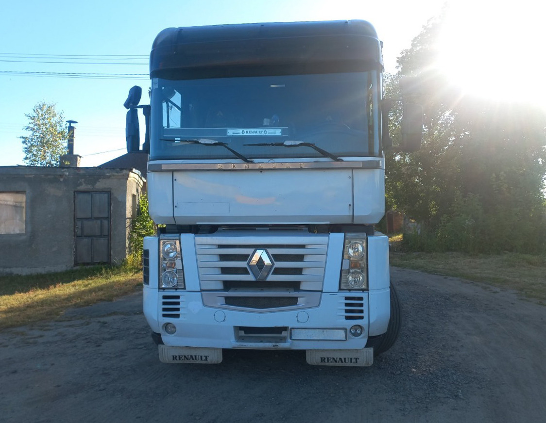 RENAULT Magnum 440 - Tractor unit: picture 2 RENAULT Magnum 440 - Tractor unit: picture 2