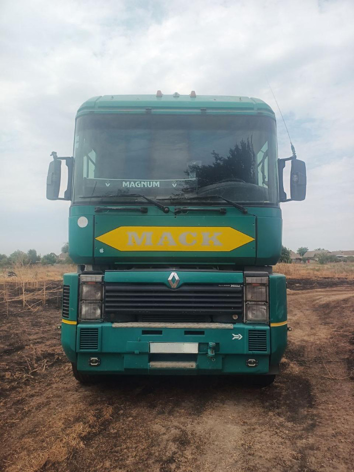 RENAULT Magnum 440 - Tractor unit: picture 2 RENAULT Magnum 440 - Tractor unit: picture 2