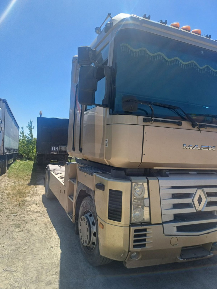 RENAULT Magnum 480 - Tractor unit: picture 1 RENAULT Magnum 480 - Tractor unit: picture 1