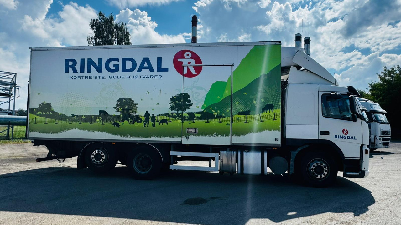 VOLVO FM9 - Refrigerator truck: picture 5 VOLVO FM9 - Refrigerator truck: picture 5