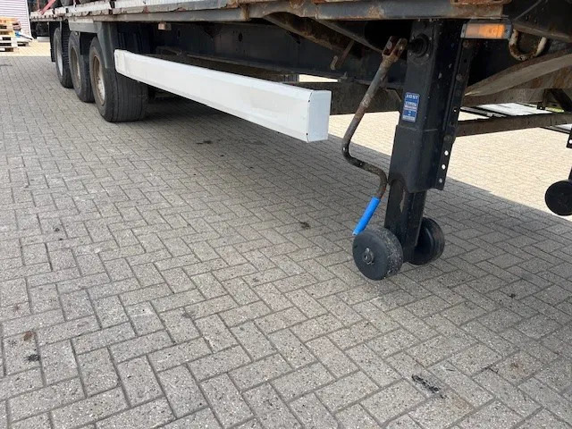 Krone 2x stack of 4x mega flat trailer - Dropside/ Flatbed semi-trailer: picture 4 Krone 2x stack of 4x mega flat trailer - Dropside/ Flatbed semi-trailer: picture 4