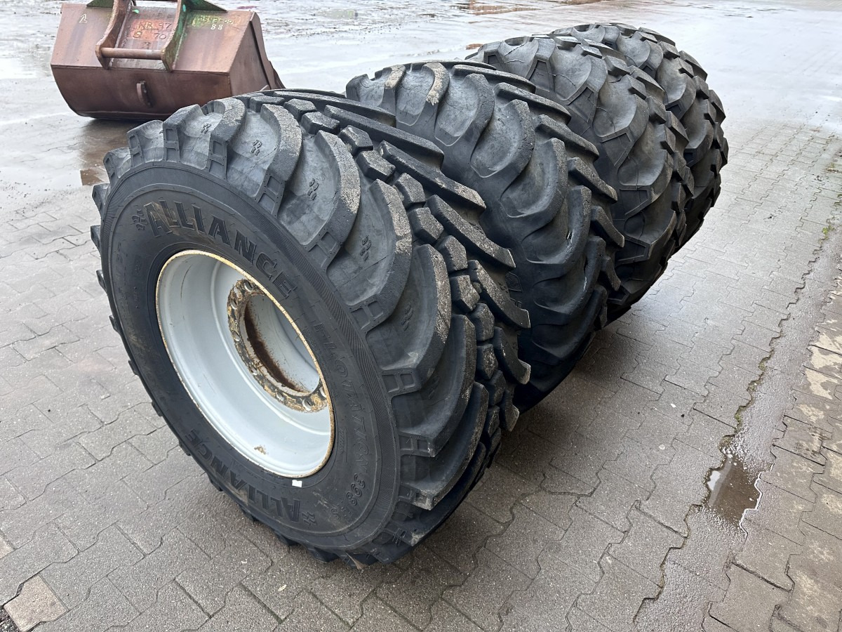 MITAS 445 / 65 R 22.5 Kompletträder - Complet tires - Tire for Wheel excavator: picture 4 MITAS 445 / 65 R 22.5 Kompletträder - Complet tires - Tire for Wheel excavator: picture 4