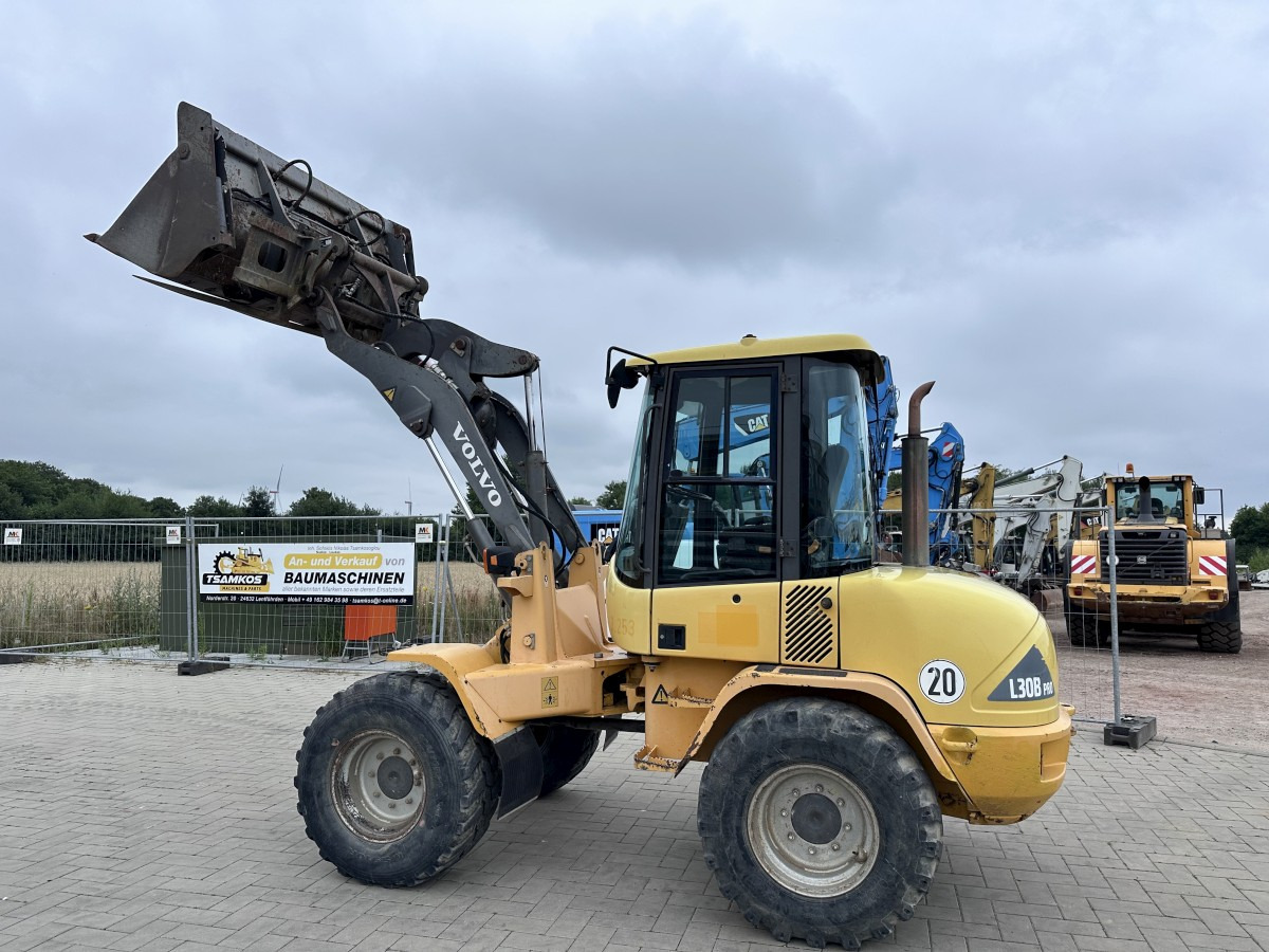 Wheel loader VOLVO L 30 B PRO 3er Kreis Klappschaufel+Palettengabel: picture 24