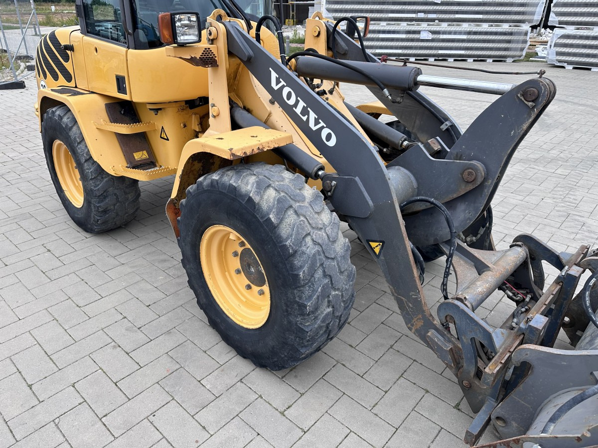 Wheel loader VOLVO L 30 B PRO 3er Kreis Klappschaufel+Palettengabel: picture 28