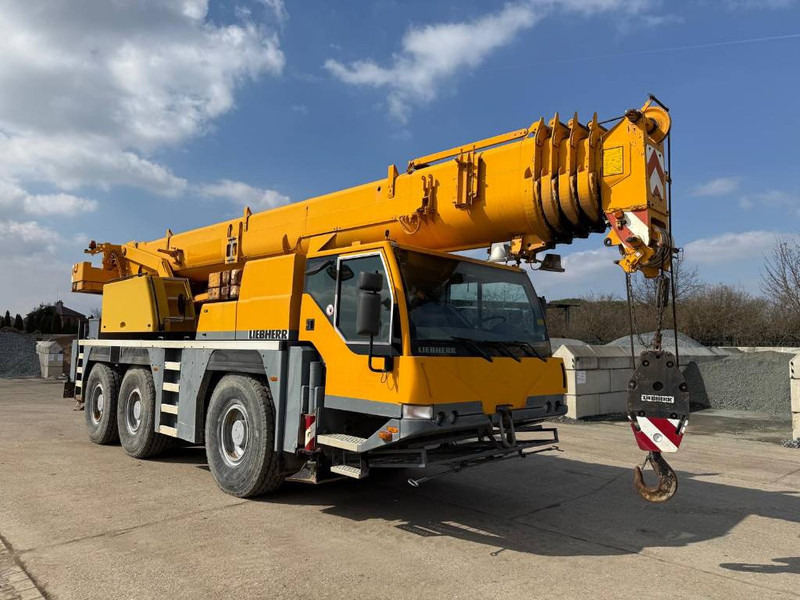 Lieberr LTM1055/1 - All terrain crane: picture 2 Lieberr LTM1055/1 - All terrain crane: picture 2