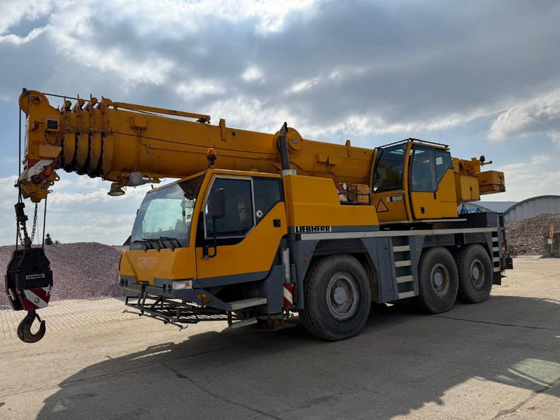 Lieberr LTM1055/1 - All terrain crane: picture 3 Lieberr LTM1055/1 - All terrain crane: picture 3