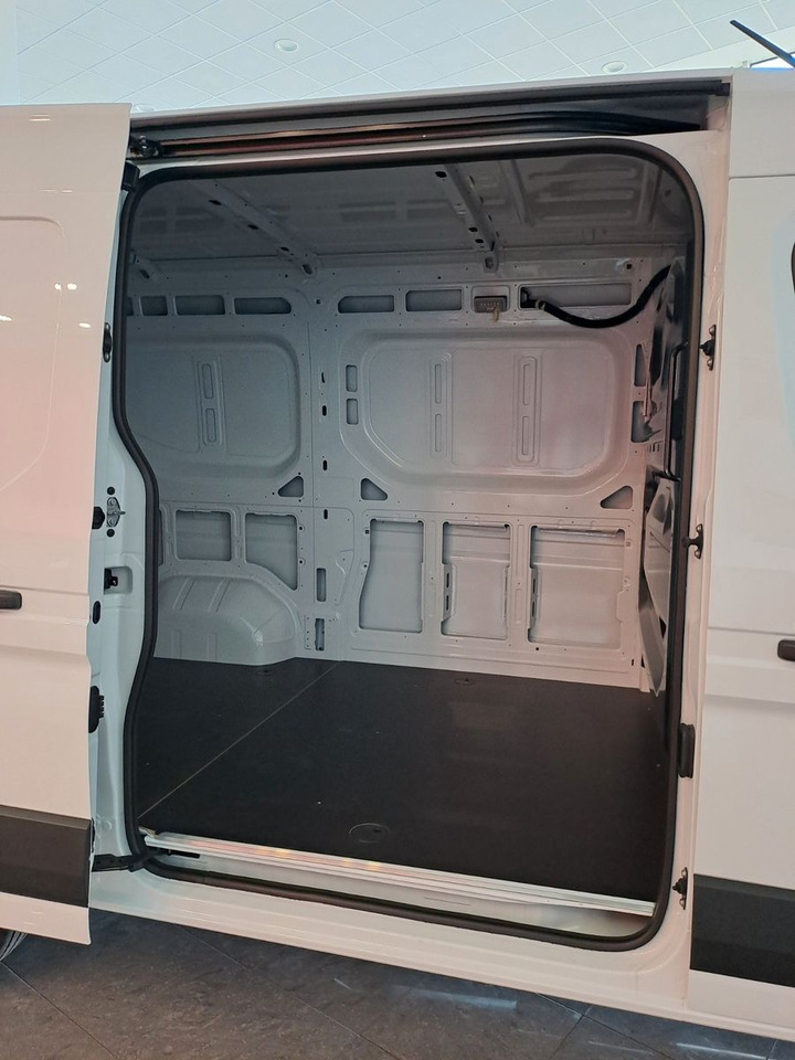Panel van Renault Master L2H2 150 - NAV Klimaaut. Holzb. 270°: picture 6