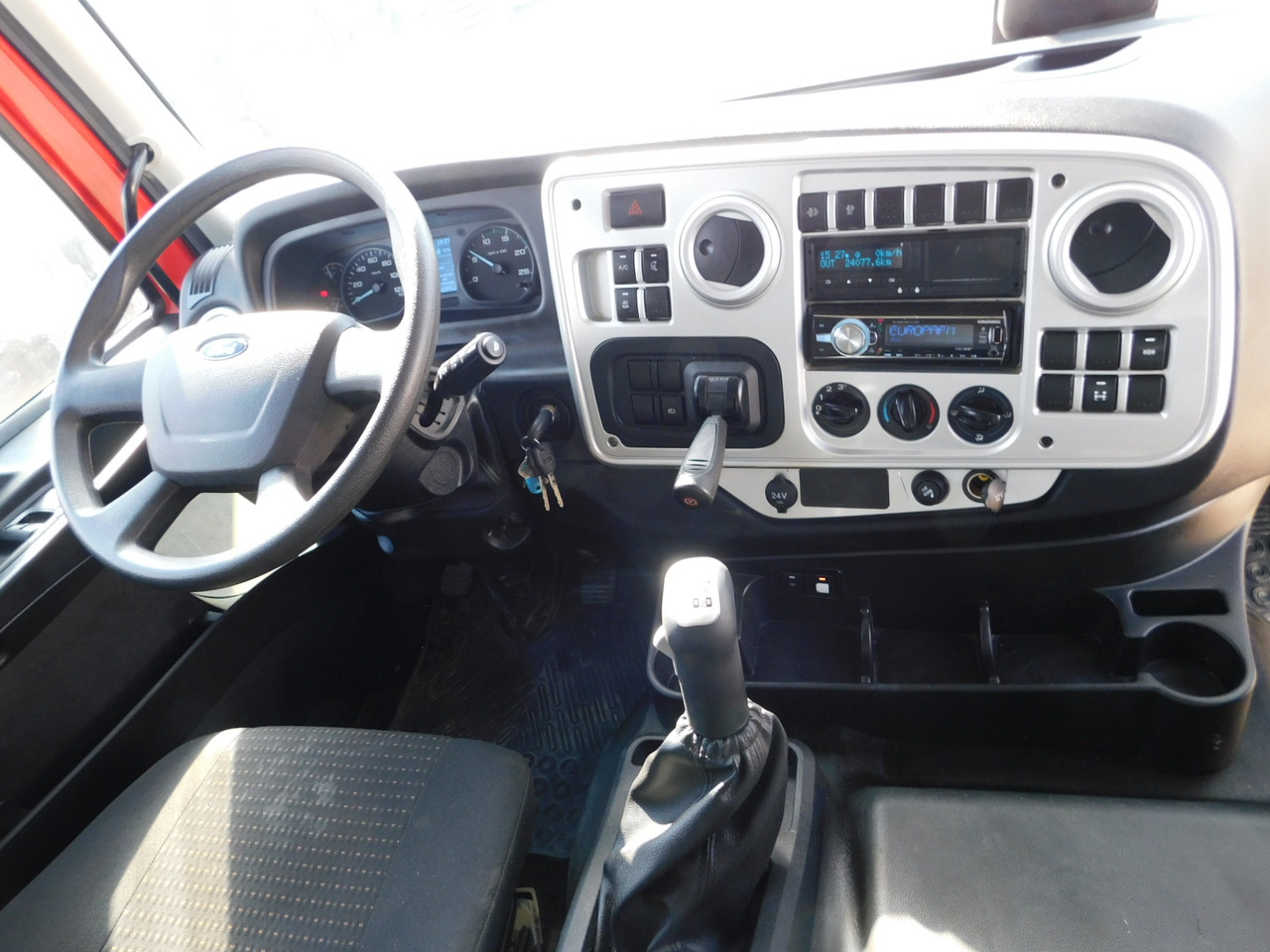 Interior photo 1: Tipper Ford 4142d 8x4 dcab e6 16s2230 ecotorq
