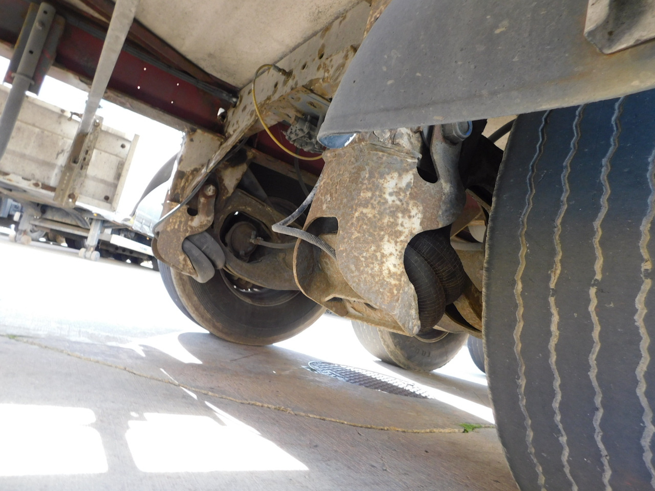 Krone Sdr27 - Refrigerator semi-trailer: picture 5 Krone Sdr27 - Refrigerator semi-trailer: picture 5