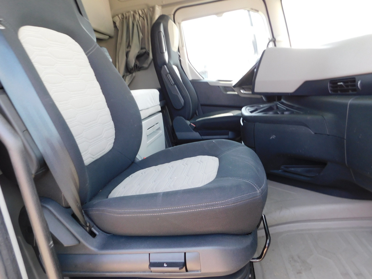 Ford F max chk1 - Tractor unit: picture 5 Ford F max chk1 - Tractor unit: picture 5