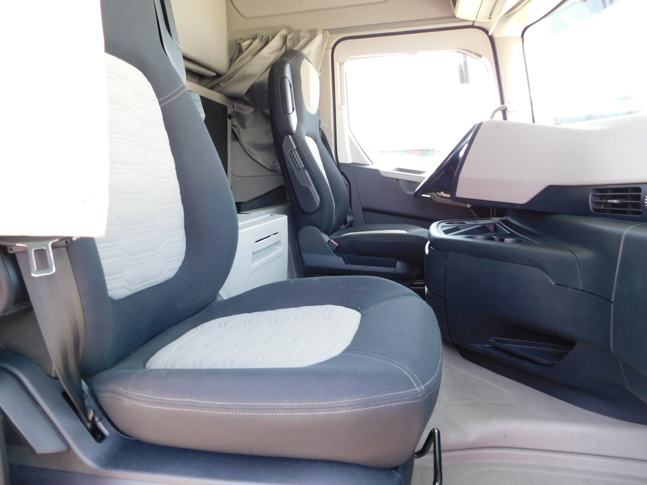 Ford F max chk1 - Tractor unit: picture 5 Ford F max chk1 - Tractor unit: picture 5