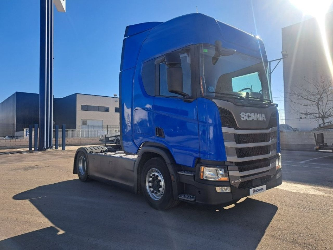 Scania R 450 - Tractor unit: picture 2 Scania R 450 - Tractor unit: picture 2