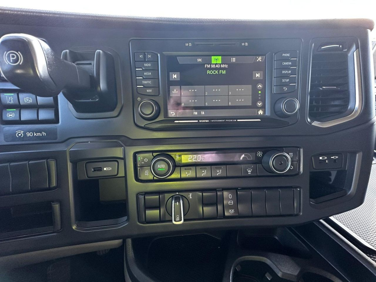 Scania R 450 - Tractor unit: picture 5 Scania R 450 - Tractor unit: picture 5