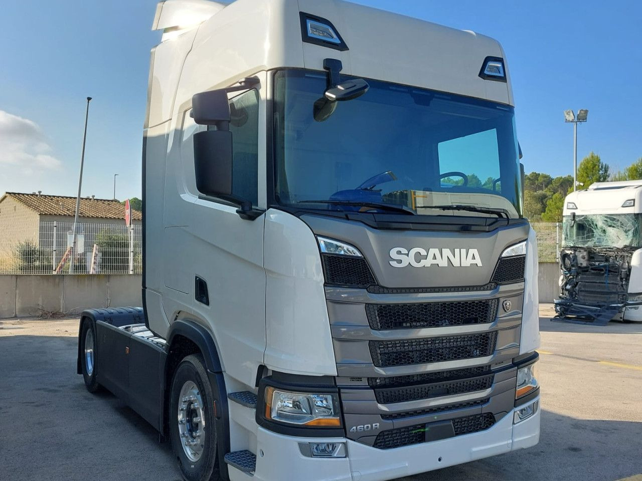 Scania R 460 - Tractor unit: picture 1 Scania R 460 - Tractor unit: picture 1
