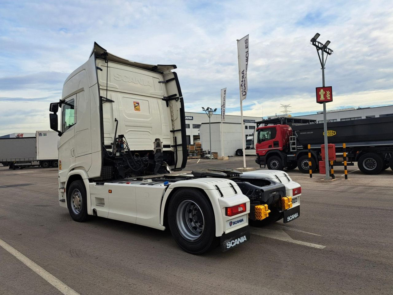 Scania UVES01240224 - Tractor unit: picture 3 Scania UVES01240224 - Tractor unit: picture 3