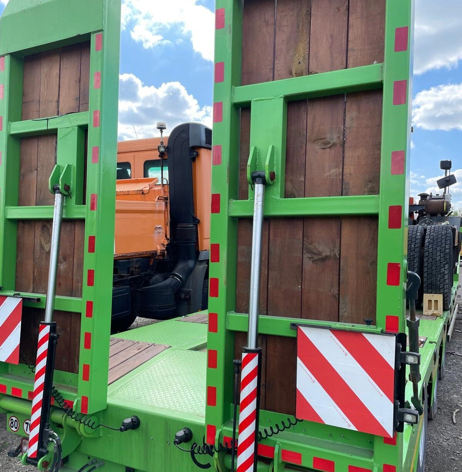 ALPSAN 56t ALPSAN 56t, hydr. Rampen, Verbr. auf 3m - Low loader semi-trailer: picture 3 ALPSAN 56t ALPSAN 56t, hydr. Rampen, Verbr. auf 3m - Low loader semi-trailer: picture 3