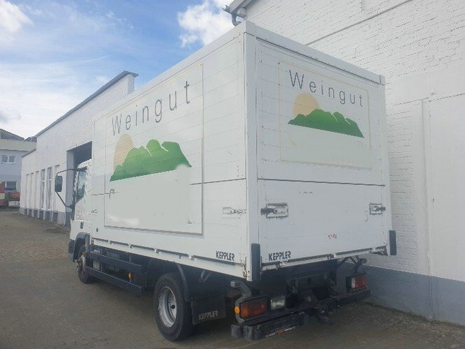 Euro Cargo ML 75E14 4x2 Euro Cargo ML 75E14 4x2 Getränkewagen, 6-Zylinder-Motor - Box truck: picture 5 Euro Cargo ML 75E14 4x2 Euro Cargo ML 75E14 4x2 Getränkewagen, 6-Zylinder-Motor - Box truck: picture 5