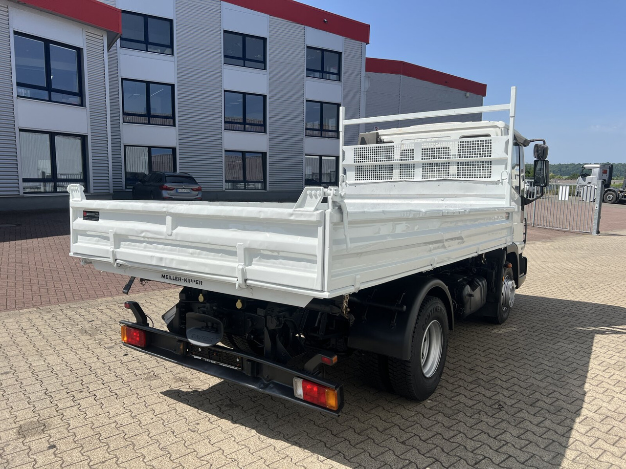 Tipper EuroCargo ML80E18K 4x2 EuroCargo ML80E18K 4x2: picture 10