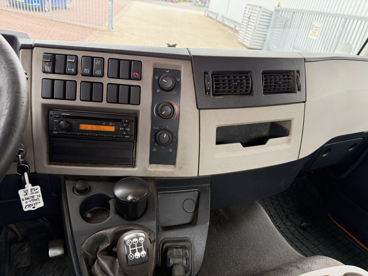 FL 240 4x2 FL 240 4x2 - Tipper: picture 4 FL 240 4x2 FL 240 4x2 - Tipper: picture 4