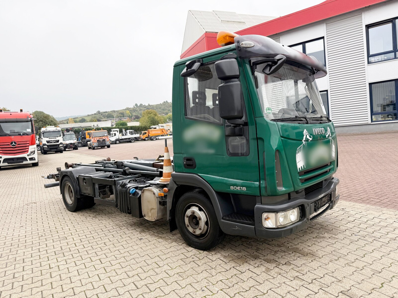 Hook lift truck Iveco ML80E18/P 4x2 ML80E18/P 4x2, City-Abroller: picture 9