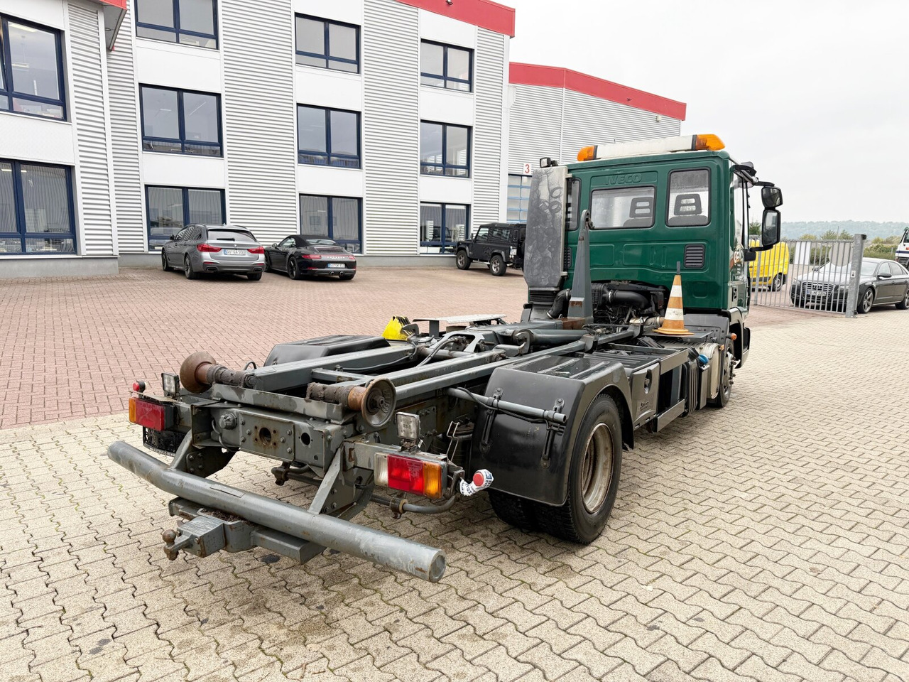 Hook lift truck Iveco ML80E18/P 4x2 ML80E18/P 4x2, City-Abroller: picture 10