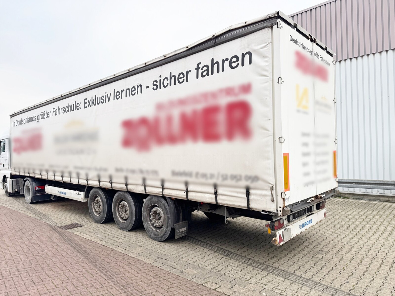 Dropside/ Flatbed semi-trailer Krone SDP 27 SDP 27 , Edscha-Verdeck, Ex-Fahrschule: picture 6 Dropside/ Flatbed semi-trailer Krone SDP 27 SDP 27 , Edscha-Verdeck, Ex-Fahrschule: picture 6