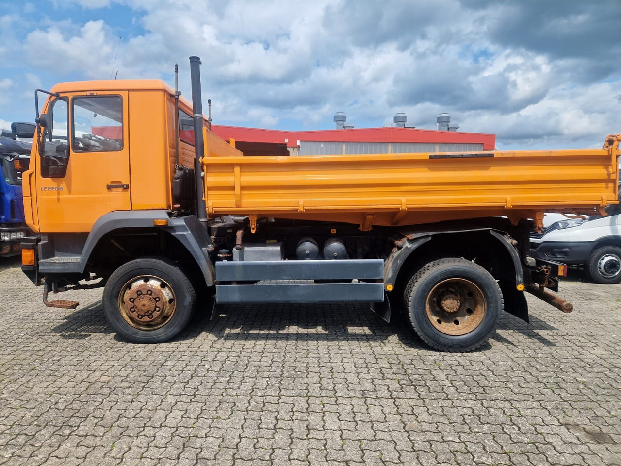 MAN 14.225 LAK 4x4 BB 14.225 LAK 4x4 BB, Winterdienstausstattung - Tipper: picture 5 MAN 14.225 LAK 4x4 BB 14.225 LAK 4x4 BB, Winterdienstausstattung - Tipper: picture 5