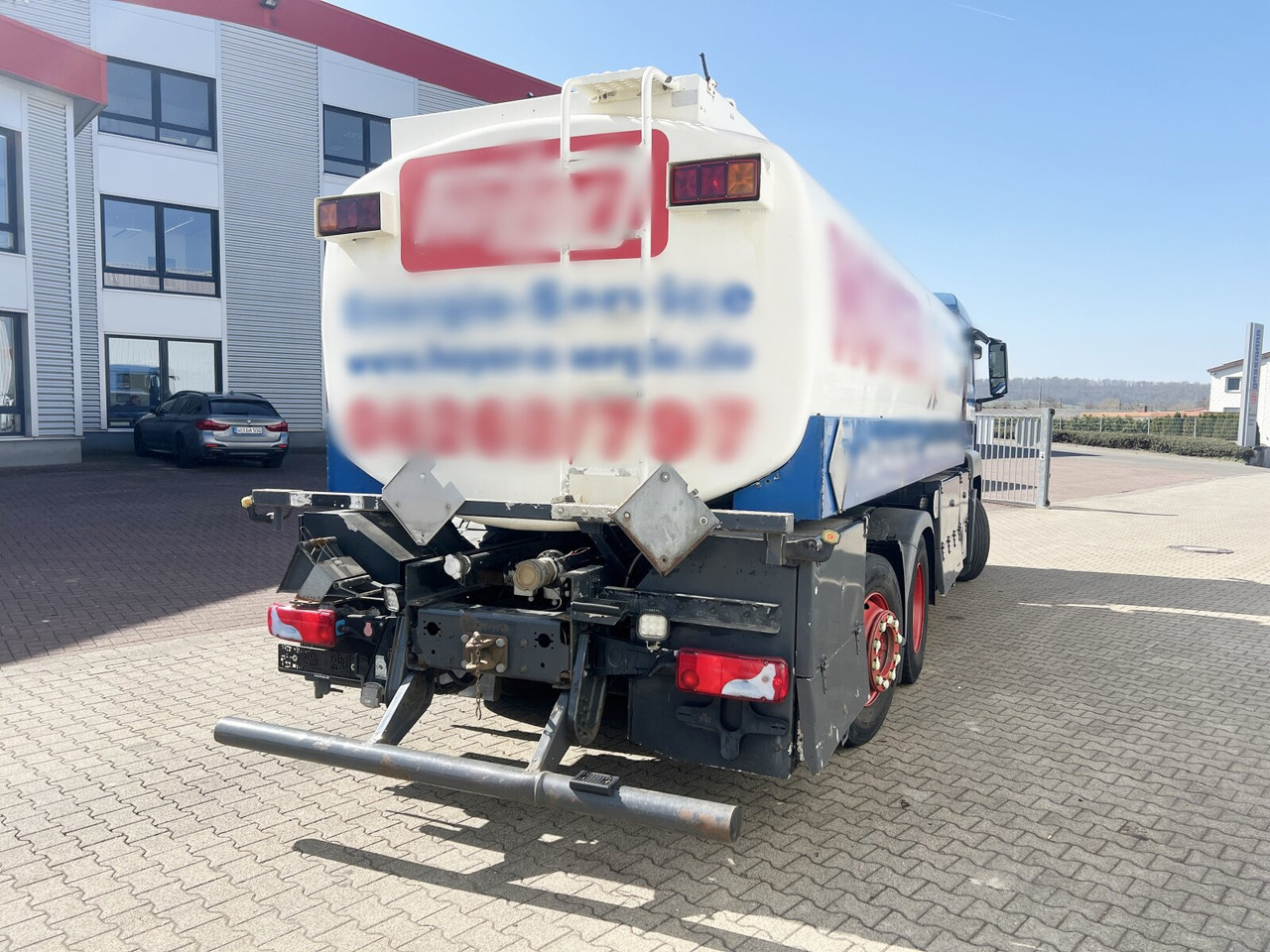 Tank truck MAN TGA 26.400 6x2-4 BL TGA 26.400 6x2-4 BL, A1, Lenk-/Liftachse, ADR, Kässbohrer Tank ca. 20.820l, 3 Kammern: picture 10