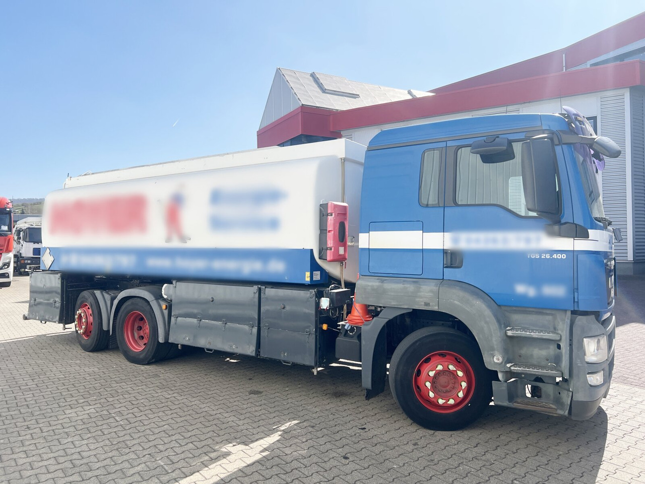 Tank truck MAN TGA 26.400 6x2-4 BL TGA 26.400 6x2-4 BL, A1, Lenk-/Liftachse, ADR, Kässbohrer Tank ca. 20.820l, 3 Kammern: picture 9