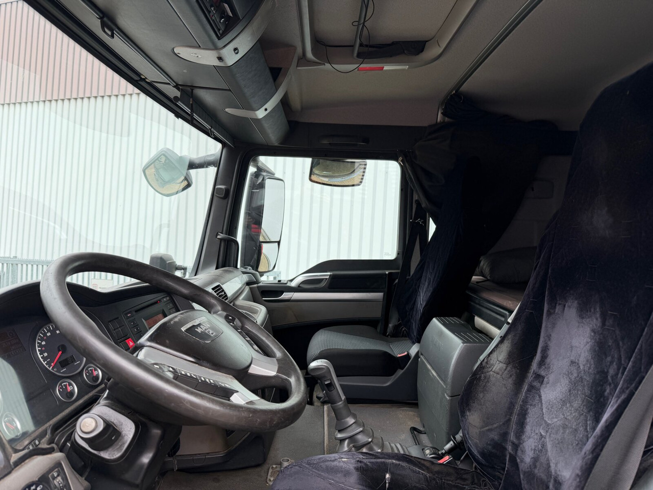 MAN TGA 26.400 6x6 BB TGA 26.400 6x6 BB, Winterdienstausstattung - Tipper: picture 4 MAN TGA 26.400 6x6 BB TGA 26.400 6x6 BB, Winterdienstausstattung - Tipper: picture 4