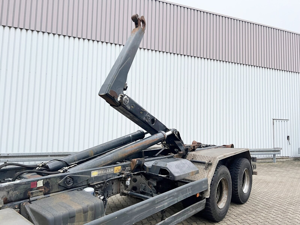 Hook lift truck MAN TGA 26.463 6x4 BB TGA 26.463 6x4 BB: picture 13