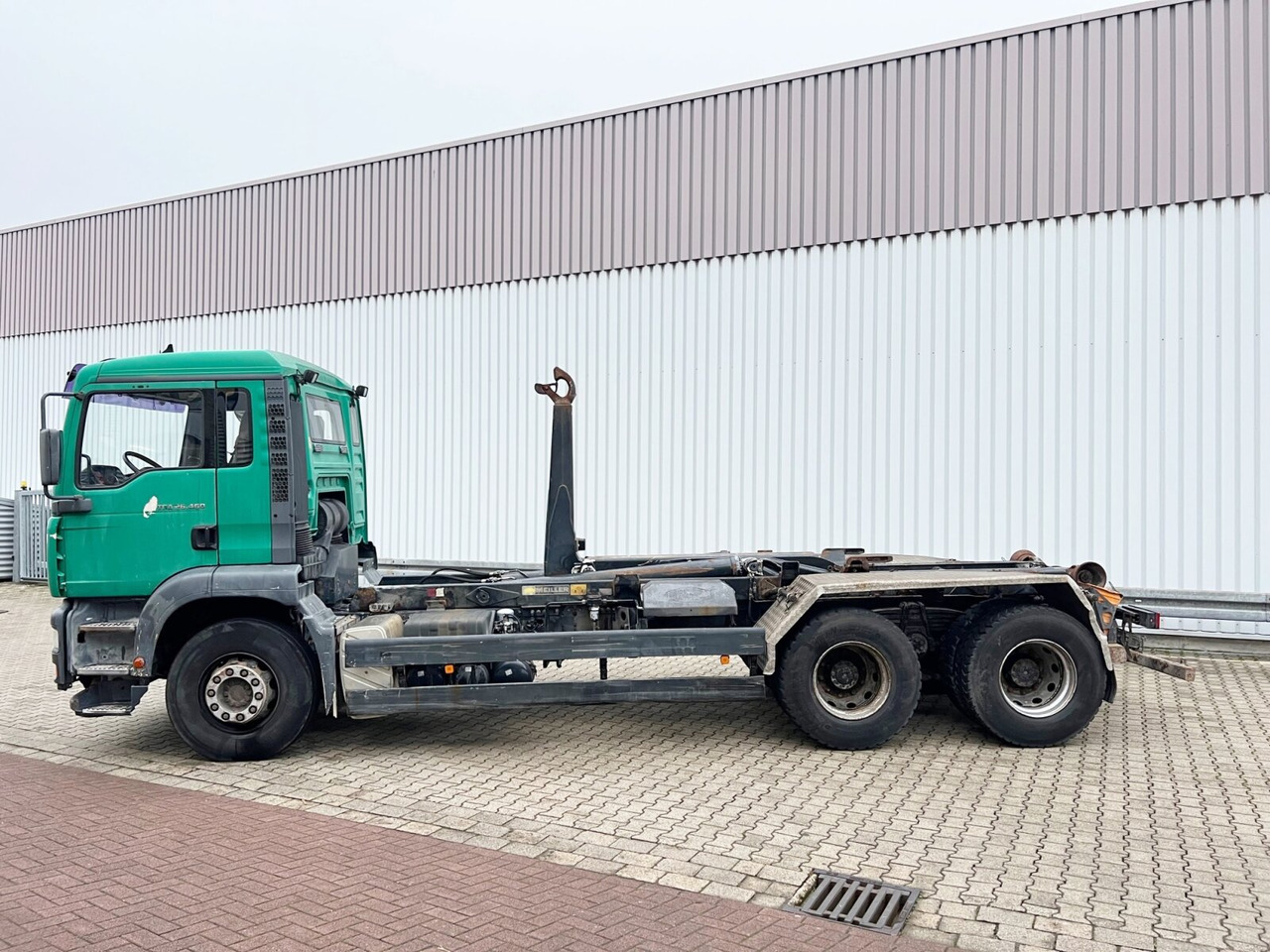 Hook lift truck MAN TGA 26.463 6x4 BB TGA 26.463 6x4 BB: picture 12