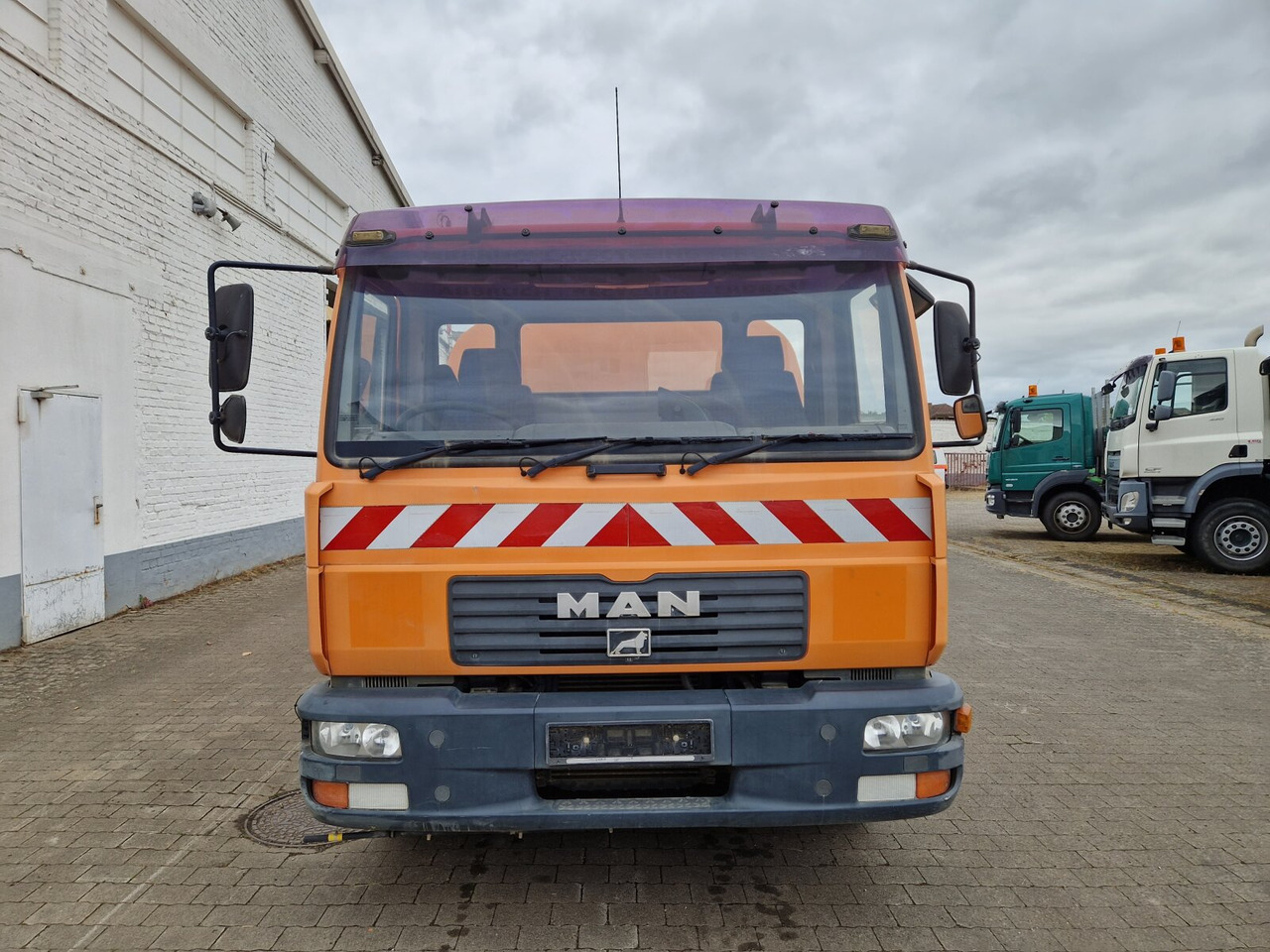 Road sweeper MAN TGL 12.180 TGL 12.180 , Bucher Kehrmaschine CF 50: picture 10