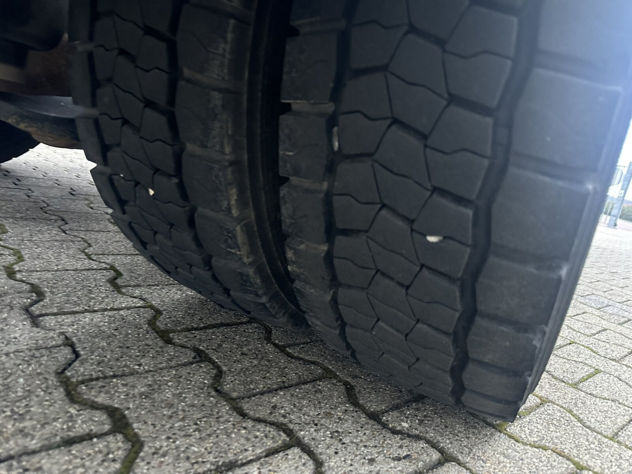 MAN TGL 12.250 4x2 BL TGL 12.250 4x2 BL, Palfinger Abroller P 07-25MPA, 2xAHK-ÖL - Hook lift truck: picture 3 MAN TGL 12.250 4x2 BL TGL 12.250 4x2 BL, Palfinger Abroller P 07-25MPA, 2xAHK-ÖL - Hook lift truck: picture 3