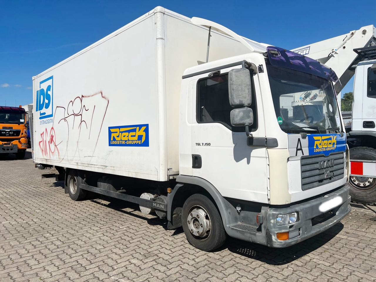 MAN TGL 7.150 4x2 BL TGL 7.150 4X2 BL mit MBB LBW - Box truck: picture 1 MAN TGL 7.150 4x2 BL TGL 7.150 4X2 BL mit MBB LBW - Box truck: picture 1