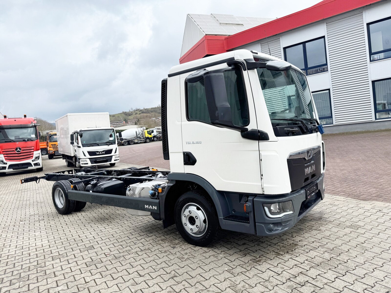 New Dropside/ Flatbed truck MAN TGL 8.160/190 4x2 BL CH TGL 8.160/190 4x2 BL CH: picture 9