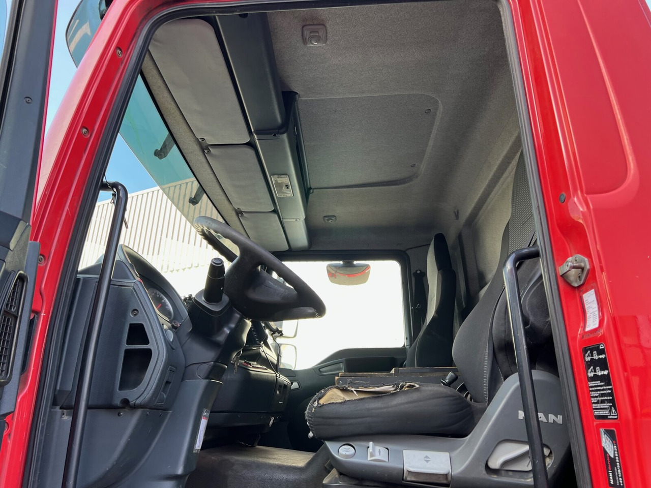 Interior photo 1: Cab chassis truck MAN TGM 13.250/340 4X4 BL TGM 13.250/340 4X4BL, Einzelbereifung, 2x VORHANDEN