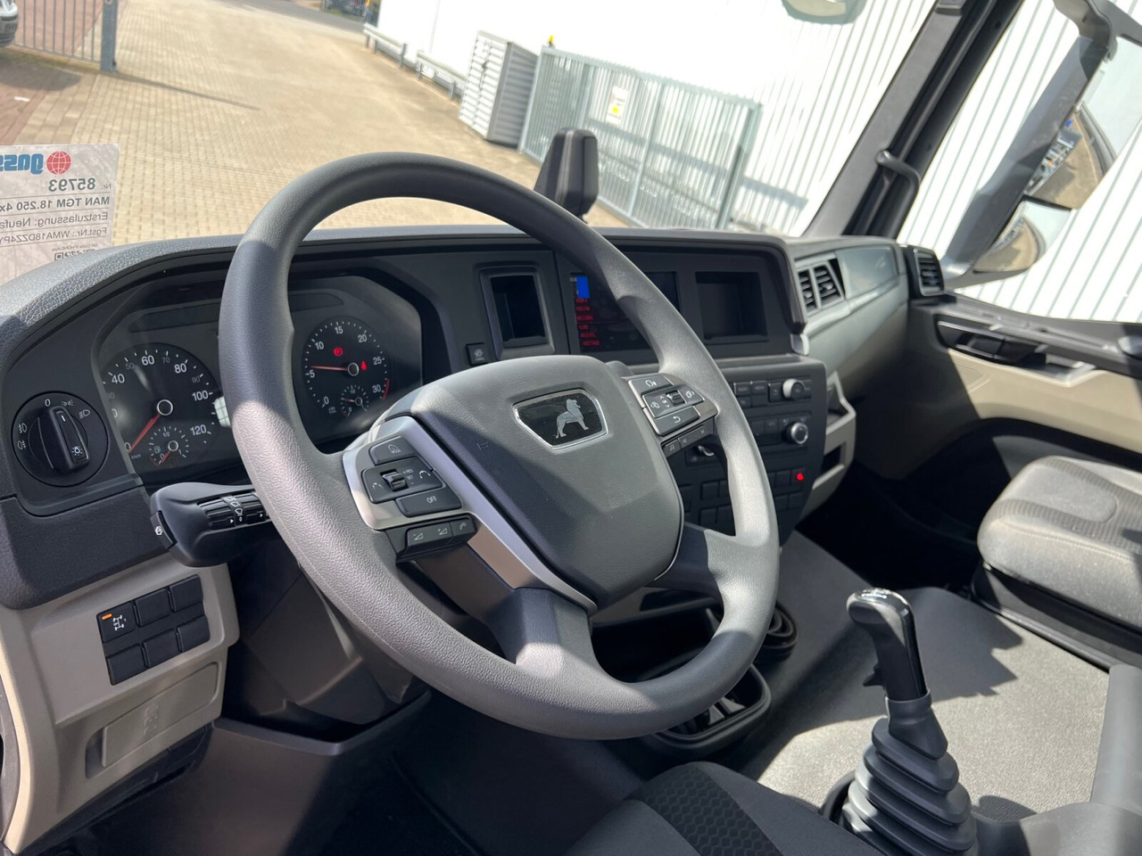 MAN TGM 18.250/340 4x2 BL CH TGM 18.250/340 4x2 BL CH, Funk - Hook lift truck: picture 5 MAN TGM 18.250/340 4x2 BL CH TGM 18.250/340 4x2 BL CH, Funk - Hook lift truck: picture 5