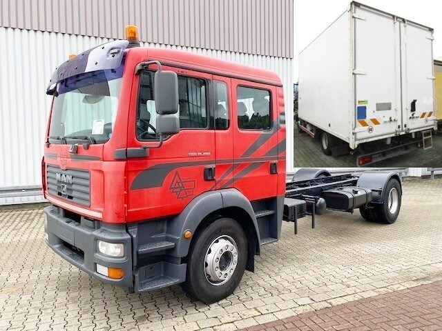 MAN TGM 18.280 4x2 BL Doka TGM 18.280 4x2 BL Doka - Cab chassis truck: picture 1 MAN TGM 18.280 4x2 BL Doka TGM 18.280 4x2 BL Doka - Cab chassis truck: picture 1