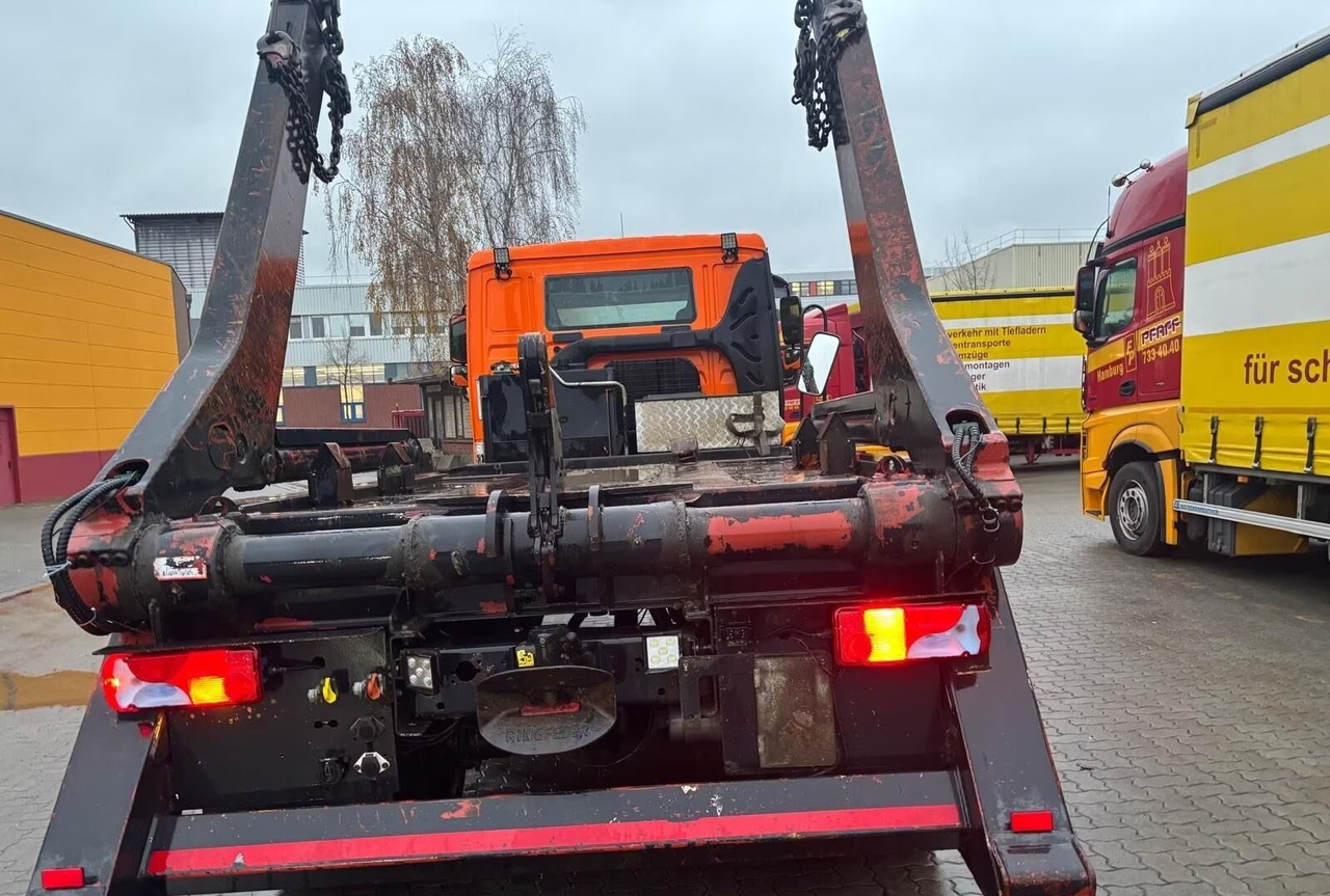 MAN TGM 18.290 4x2 BB TGM 18.290 4x2 BB, Tele-Absetzer - Skip loader truck: picture 5 MAN TGM 18.290 4x2 BB TGM 18.290 4x2 BB, Tele-Absetzer - Skip loader truck: picture 5