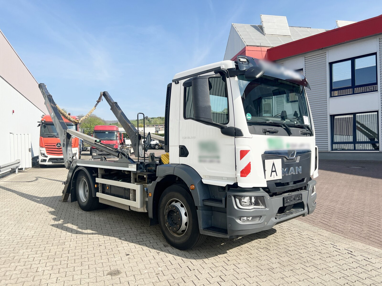 Skip loader truck MAN TGM 18.320 4x2 BL TGM 18.320 4x2 BL, Hiab Tele-Absetzanlage, Funk: picture 7