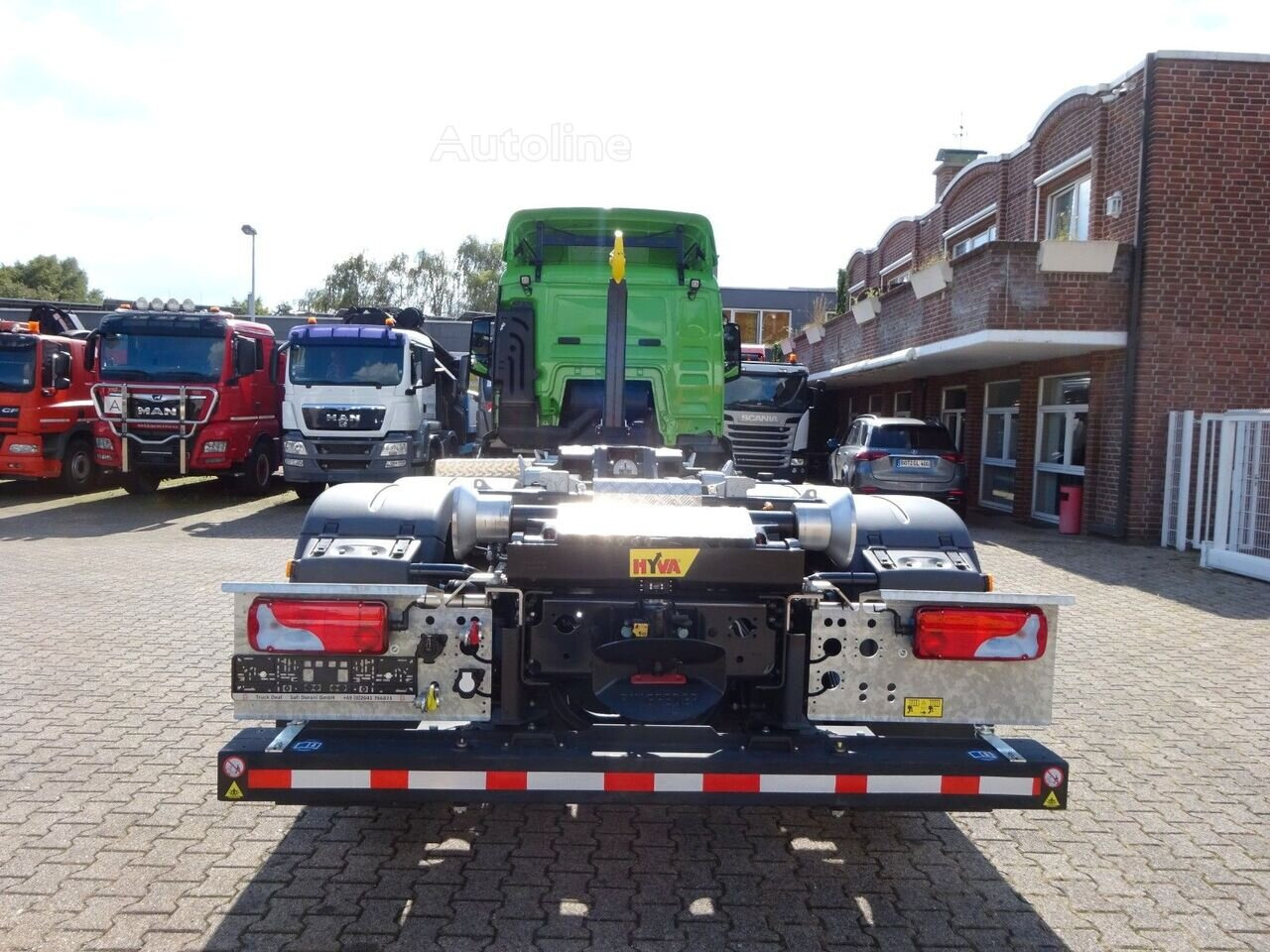 MAN TGS 26.520 6x2-2 BL TGS 26.520 6x2-2 BL, Liftachse - Hook lift truck: picture 4 MAN TGS 26.520 6x2-2 BL TGS 26.520 6x2-2 BL, Liftachse - Hook lift truck: picture 4