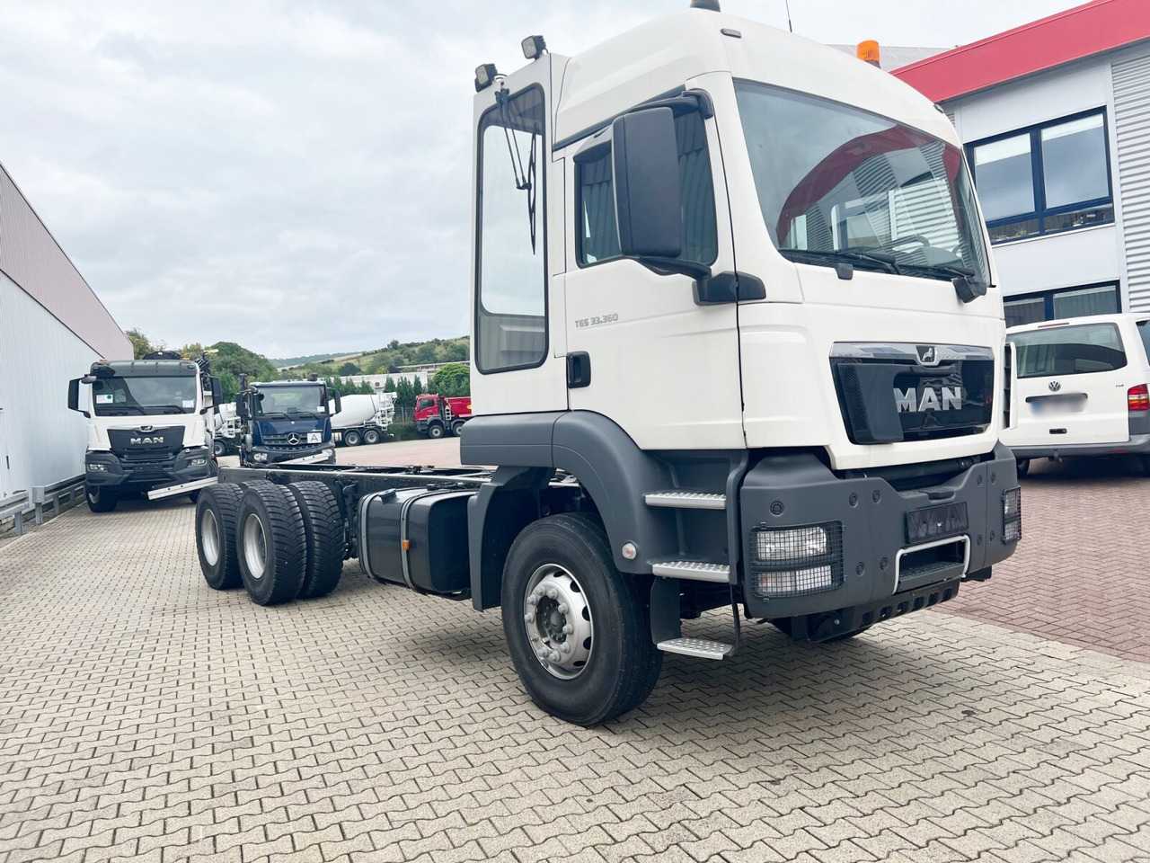 MAN TGS 33.360 6x4 BB TGS 33.360 6x4 BB, Häckslerkabine, NMV Nebenantrieb on lease MAN TGS 33.360 6x4 BB TGS 33.360 6x4 BB, Häckslerkabine, NMV Nebenantrieb: picture 9