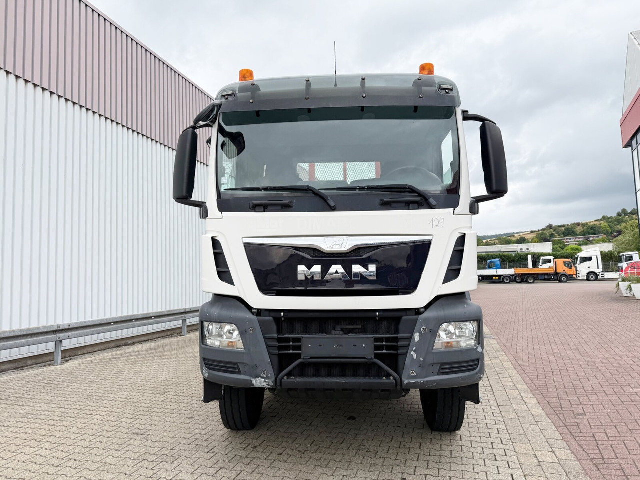 Crane truck, Dropside/ Flatbed truck MAN TGS 33.400 6x4 BB TGS 33.400 6x4 BB, Navi, Heckkran PK18002-EH C, Funk: picture 9