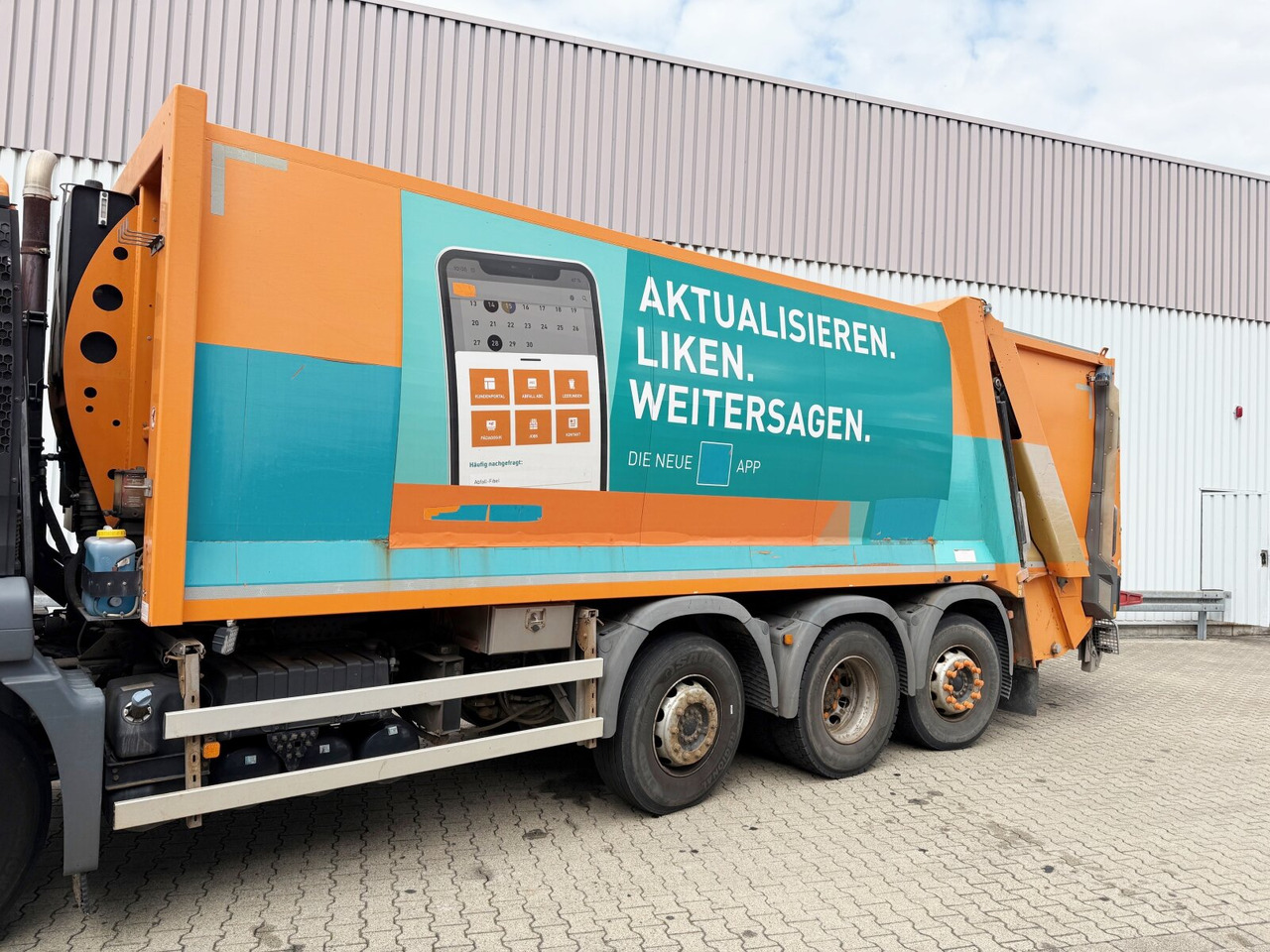 Garbage truck for transportation of garbage MAN TGS 35.360 8x2-6 BL TGS 35.360 8x2-6 BL, 2x Lenkachse, Zöller Medium XL, Zöller-Schüttung: picture 14