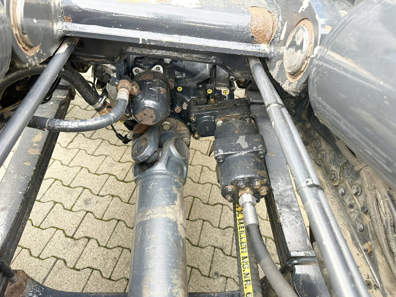 MAN TGS 35.480 8x4 BL TGS 35.480 8x4 BL - Hook lift truck: picture 2 MAN TGS 35.480 8x4 BL TGS 35.480 8x4 BL - Hook lift truck: picture 2