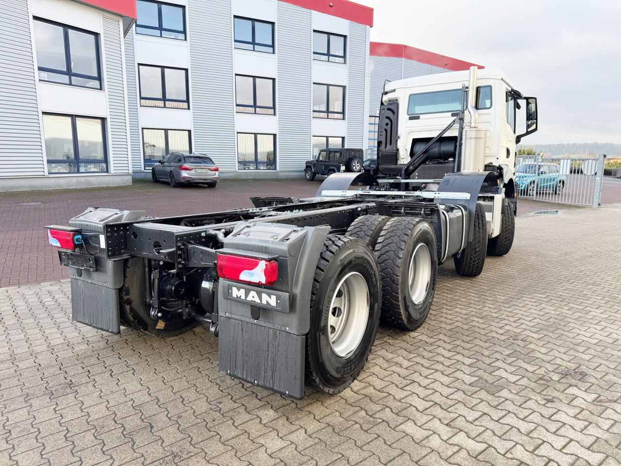 New Cab chassis truck MAN TGS 41.440 8x4 BB TGS 41.440 8x4 BB: picture 9