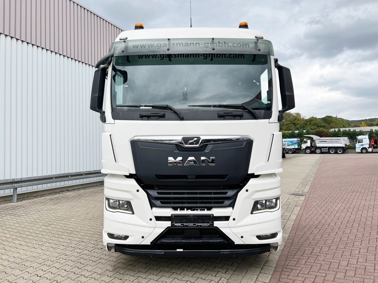 New Crane truck, Dropside/ Flatbed truck MAN TGX 26.510 6x2-4 LL CH TGX 26.510 6x2-4 LL, Kran Hiab X-HiPro 548 E-8, Lenk-/Liftachse, TwistLock 20Fuß, Funk, Retarder: picture 9