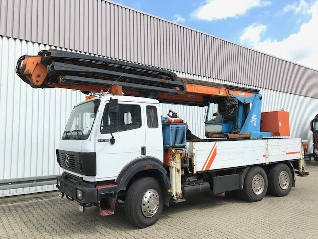 Mercedes-Benz 2638 K 6x4 mit Heckkran Palfinger PK 68000 2638 K 6x4 mit Heckkran Palfinger PK 68000 - Crane truck, Dropside/ Flatbed truck: picture 1 Mercedes-Benz 2638 K 6x4 mit Heckkran Palfinger PK 68000 2638 K 6x4 mit Heckkran Palfinger PK 68000 - Crane truck, Dropside/ Flatbed truck: picture 1