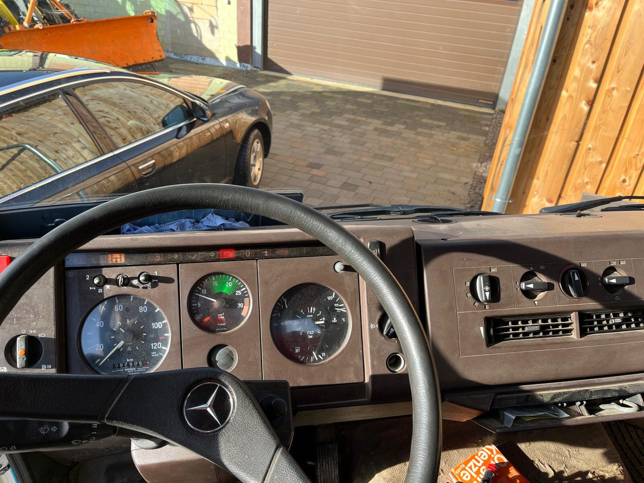 Mercedes-Benz 914 K 4x2 914 K 4x2 - Tipper: picture 4 Mercedes-Benz 914 K 4x2 914 K 4x2 - Tipper: picture 4